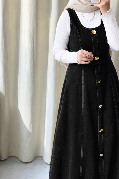 Esma Jile-Siyah Siyah