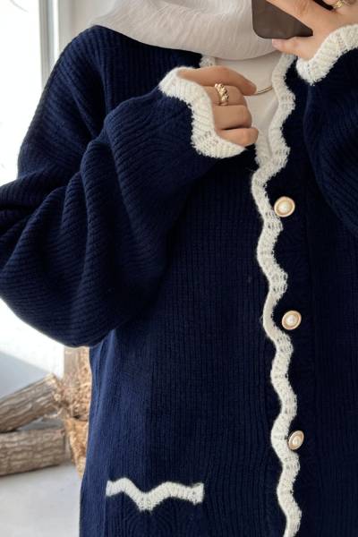 Beril Hırka-Lacivert