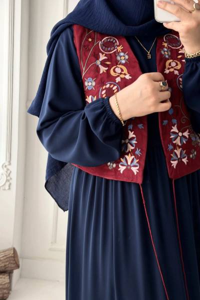 Çiçek İşlemeli Kısa Yelek - Bordo