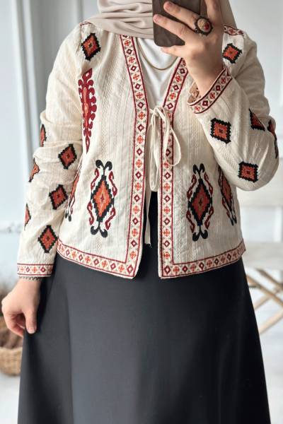 Desenli Bağcıklı Ceket- Bej