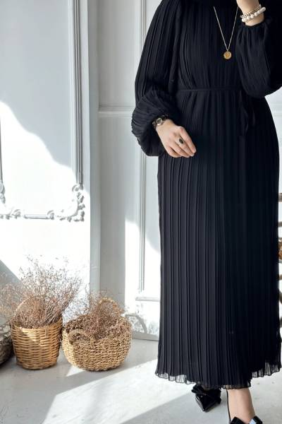 Piliseli Elbise - Siyah
