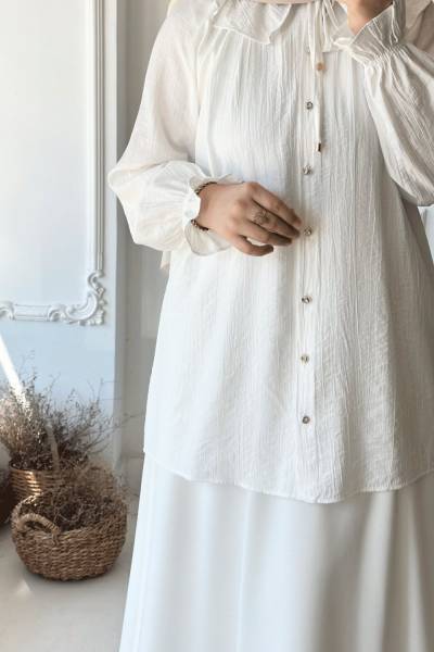 Yaka Detaylık Tunik - Beyaz