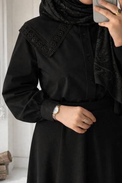 Yakalık Detaylı Gömlek - Siyah
